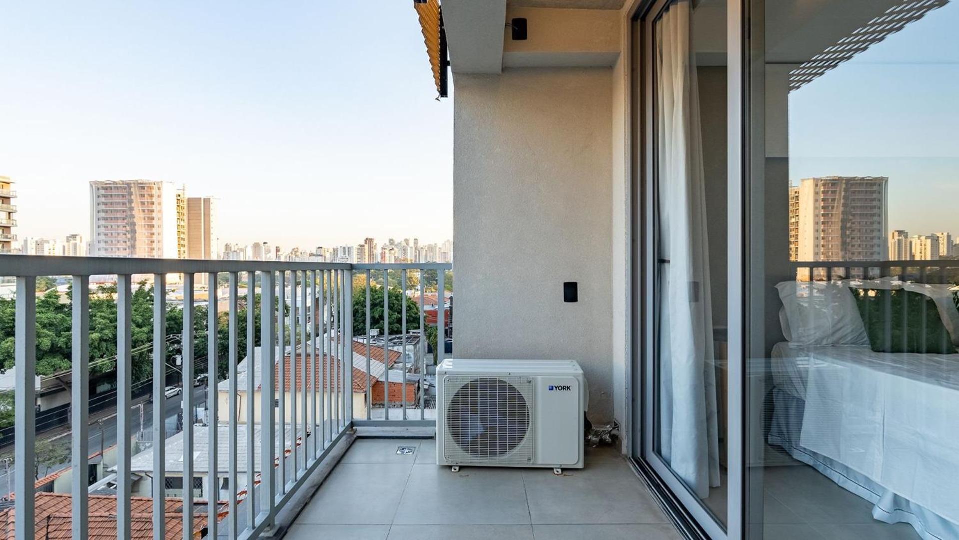 By Dabra House: Completos Em Moema Em Frente Ao Shopping Ibirapuera *