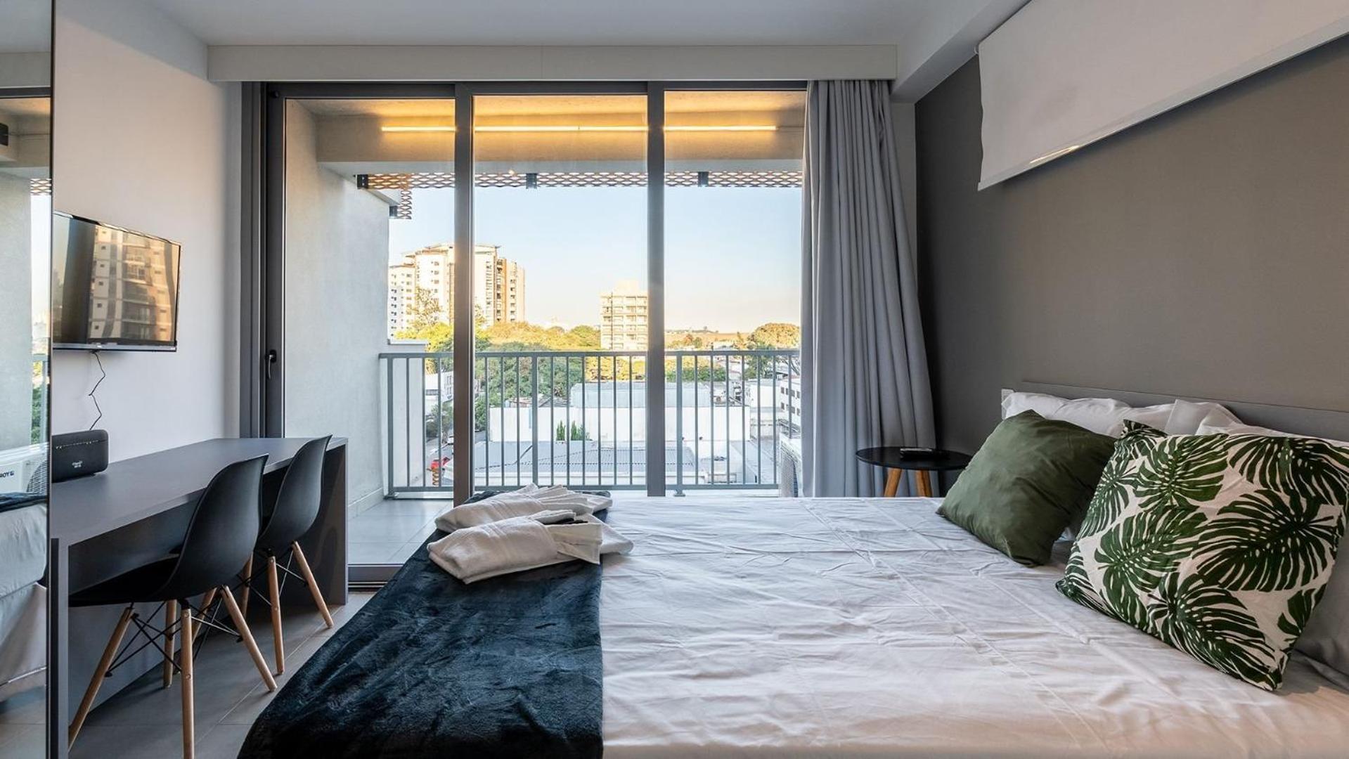 By Dabra House: Completos Em Moema Em Frente Ao Shopping Ibirapuera Holiday home